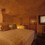 Antique House 4*
