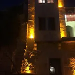 بيت ضيافة Antique House 4*
