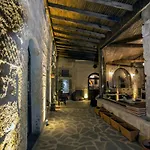 Antique House 4*