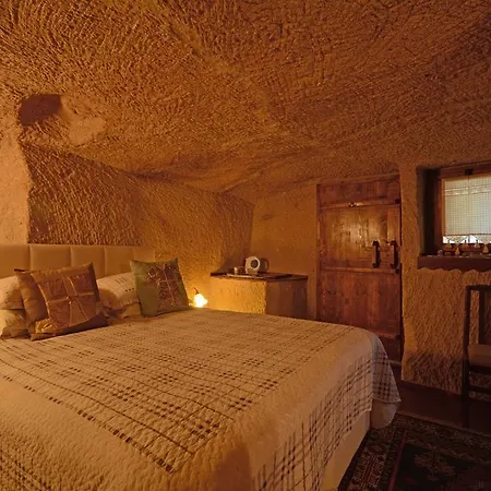 Antique House 4*