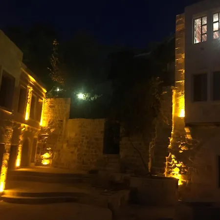 Antique House