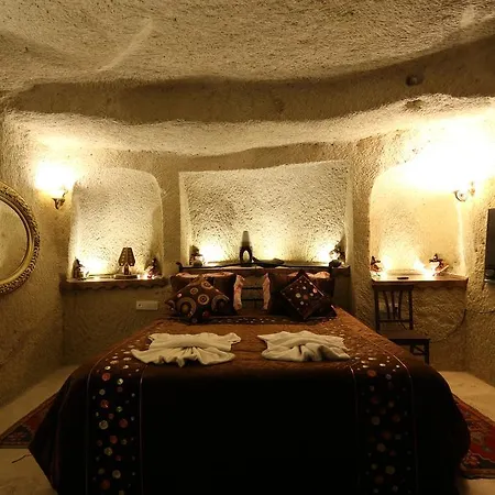 Antique House 4*