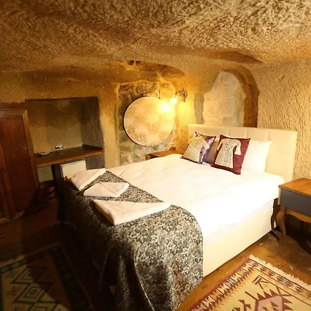 Antique House 4*