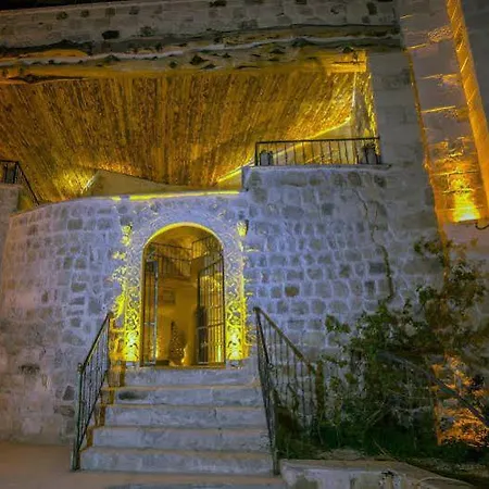 Antique House 4*