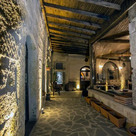 Antique House 4*